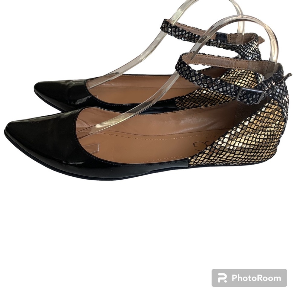 BCBG Paris Zuma Gold Black Snakeskin Ankle Strap Flats Women's sz US 9 / EU 39